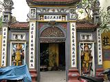 IMG_2007 Chinese architecture also has a strong influence. This small gate in Hanoi is very well preserved.